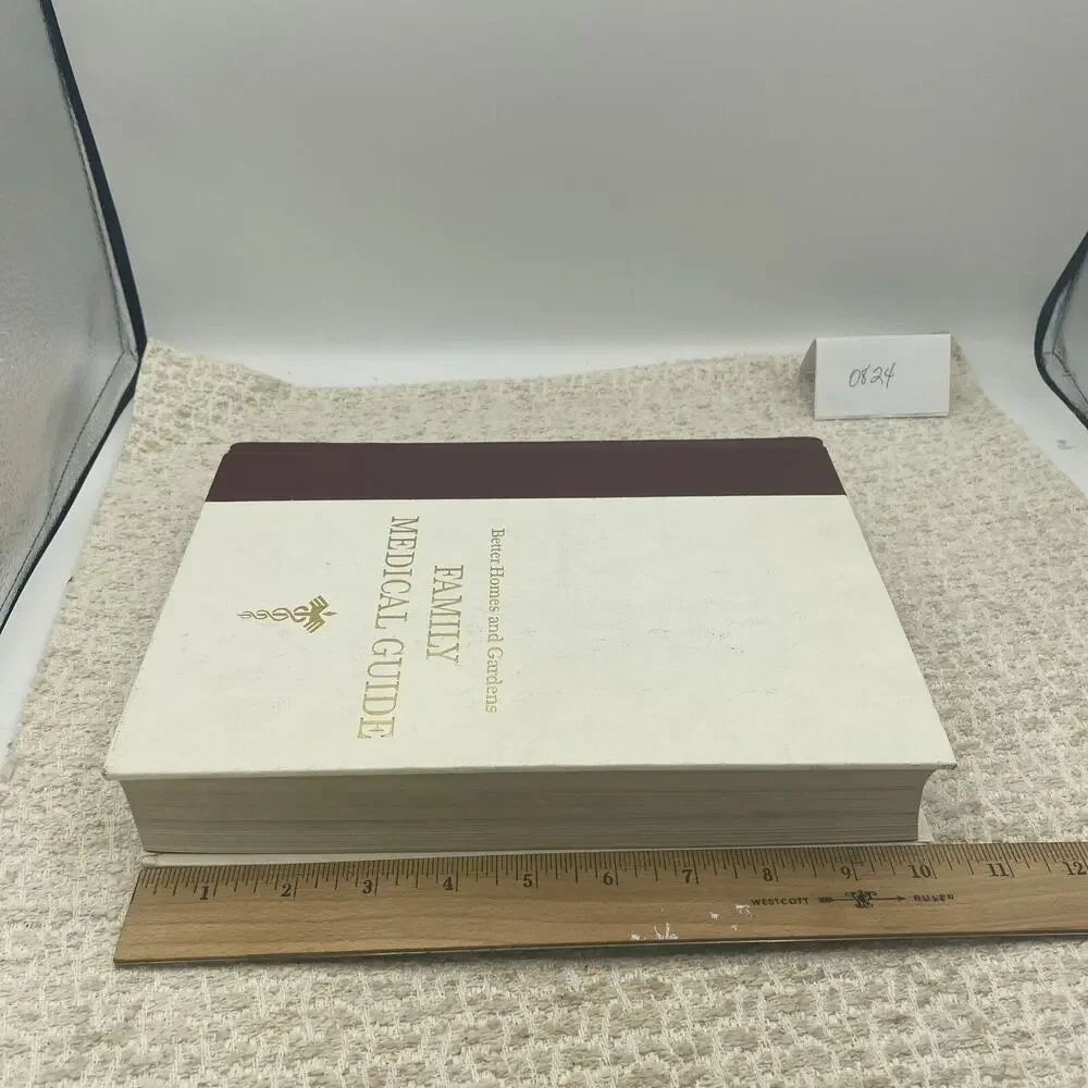 Better Homes and Gardens Family Medical Guide 1966 Hardcover Book 8d
